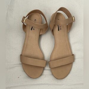 Nude sandals with a small heel